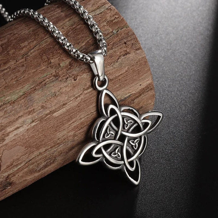 WorldNorse Classic Celtic Trinity Knot Interconnect Necklace