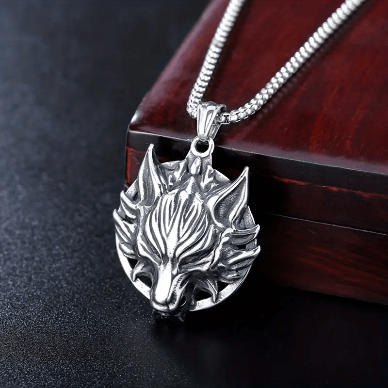 WorldNorse Ferocious Wolf Head Necklace