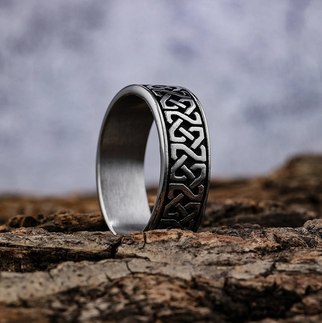 WorldNorse Classic Celtics Spiral Knot Nordic Ring - US 15 - image 0
