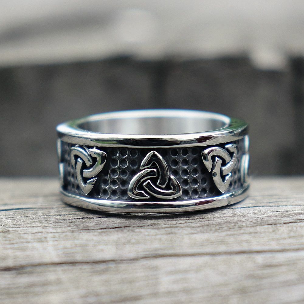 WorldNorse Triple Horn of Odin Norse Viking Ring