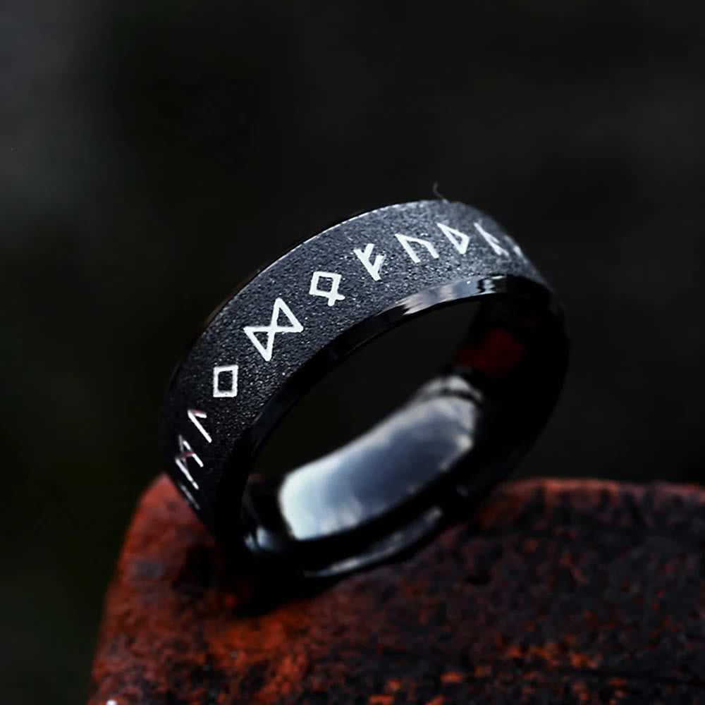 WorldNorse Round Simple Viking Rune Ring