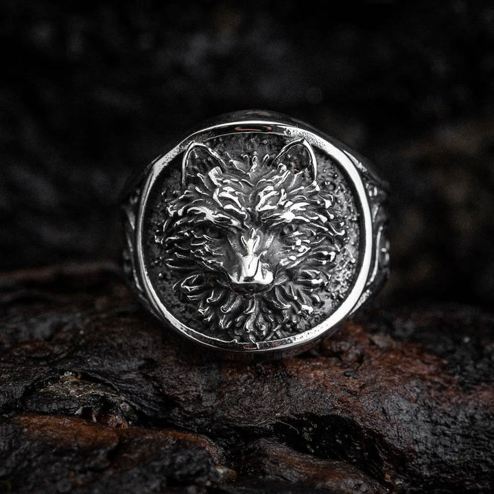 WorldNorse Viking Warrior Wolves Pattern Emboss Ring