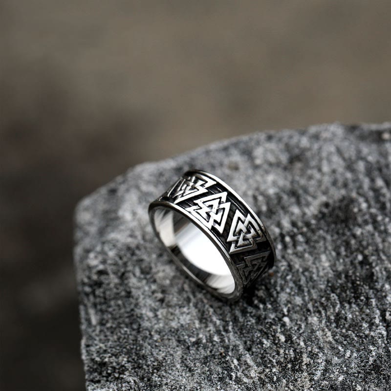 WorldNorse Dragon Head Celtic Knot Stainless Steel Viking Ring