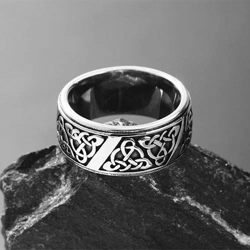 WorldNorse Stainless Steel Nordic Viking Celtic Knot Ring