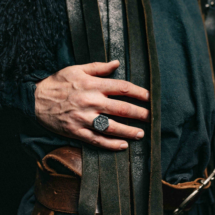 WorldNorse Valknut Compass Stainless Steel Viking Ring - image 2