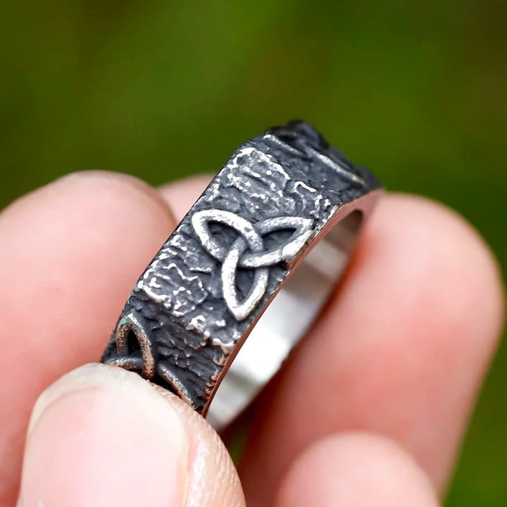 WorldNorse Triquetra Infinity Trinity Knot Signet Ring