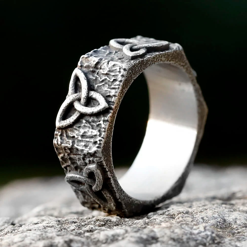 WorldNorse Triquetra Infinity Trinity Knot Signet Ring