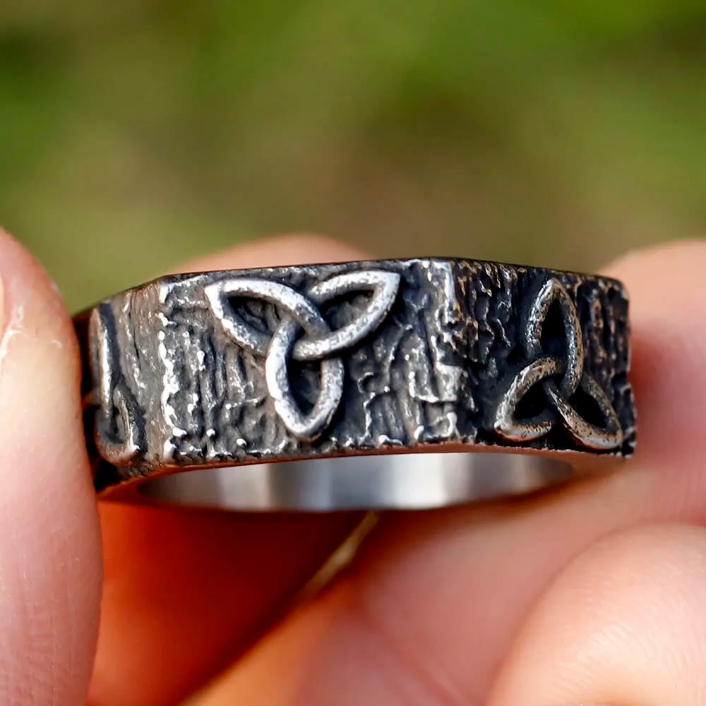 WorldNorse Triquetra Infinity Trinity Knot Signet Ring - image 7