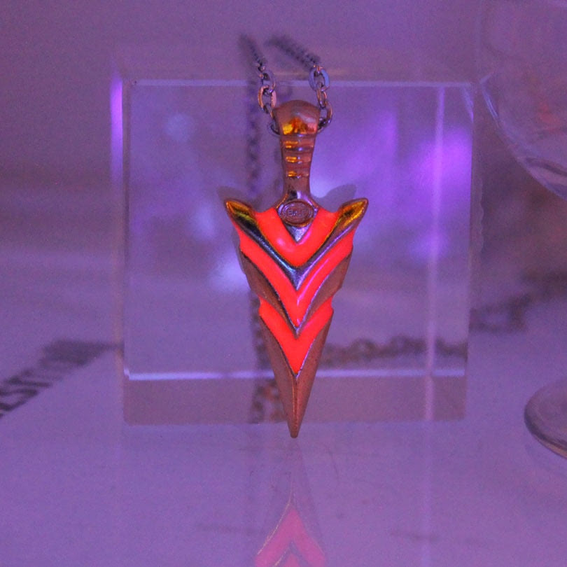 WorldNorse Glow In The Dark Arrowhead Necklace - Silver#Red Light - image 4
