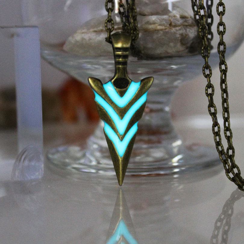 WorldNorse Glow In The Dark Arrowhead Necklace - Gold#Blue Light - image 9