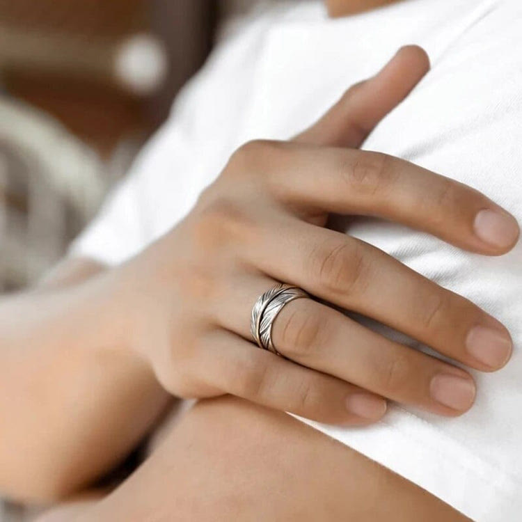 WorldNorse The Wings Of Raven Feather Ring - image 1