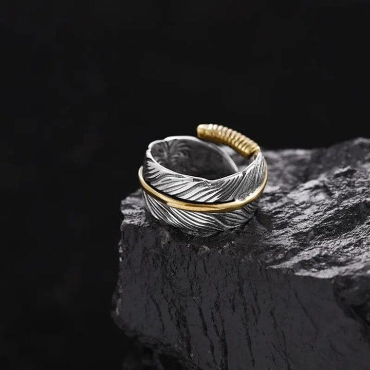 WorldNorse The Wings Of Raven Feather Ring - Ring - image 0