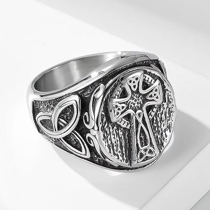 WorldNorse Nordic Gothic Celtic Knot Cross Ring