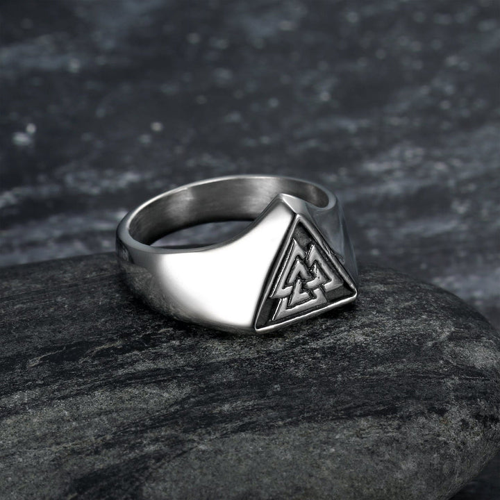 WorldNorse Triangle Viking Myth Valknut Signet Ring - US 14 - image 0