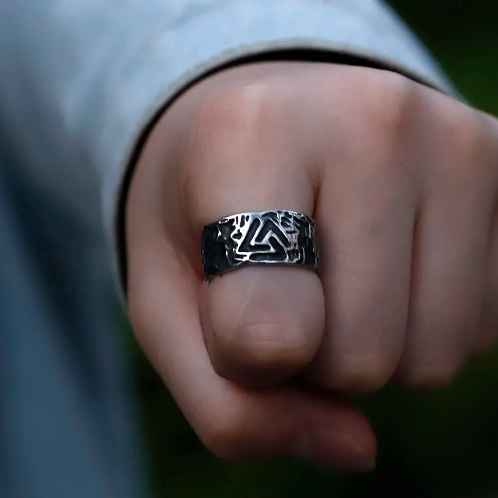 WorldNorse Vintage Unique Odin Valknut Domineering Ring