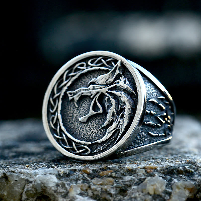 WorldNorse Viking Celtic Knot Wolf With Claw Ring