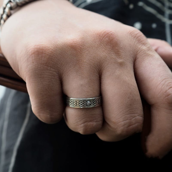 WorldNorse 925 Sterling Silver Celtic Knot Ring