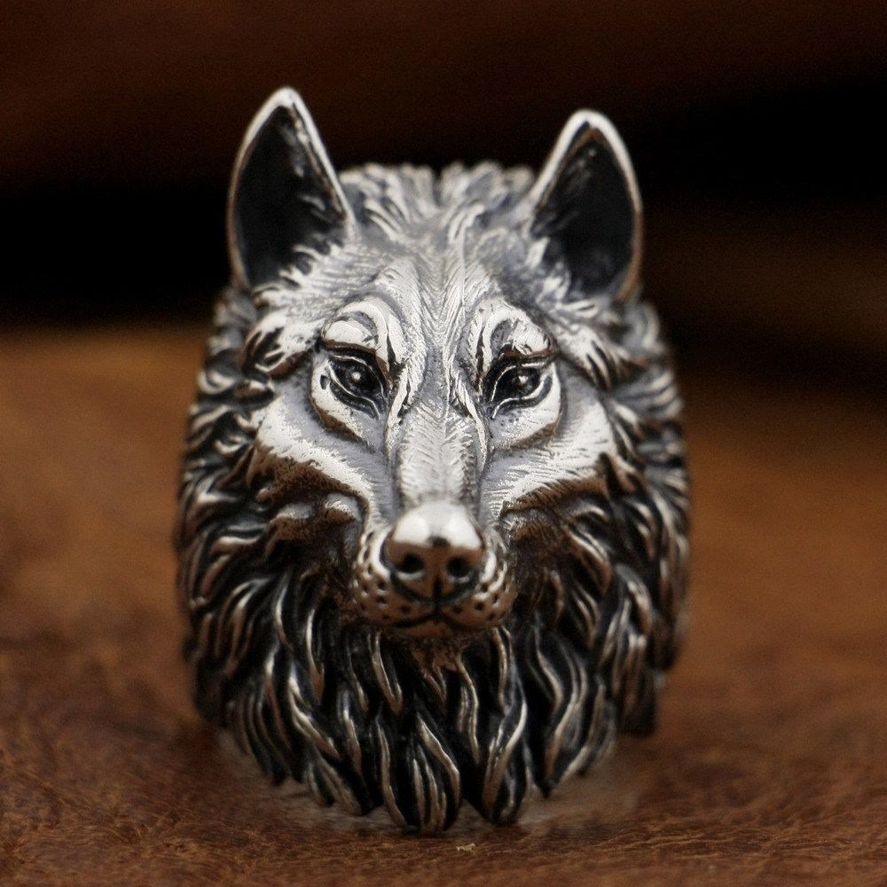 WorldNorse Wild Wolf Head Animal Ring