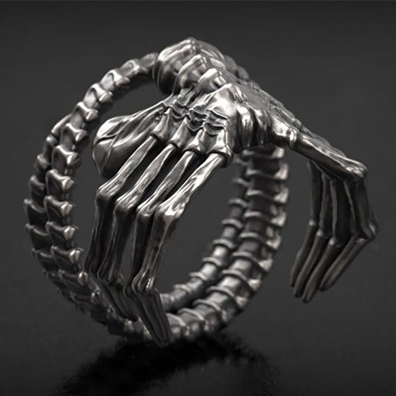 WorldNorse Alien Facehugger Claw Skull Ring