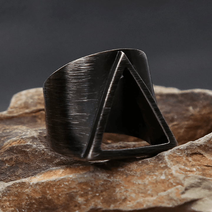 WorldNorse Vintage Valknut Triangle Cutout Biker Ring