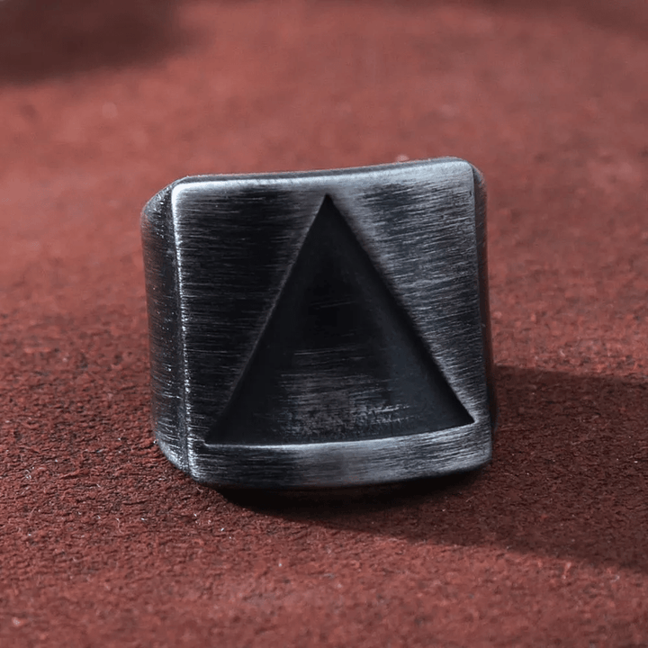 WorldNorse Vintage Valknut Triangle Cutout Biker Ring
