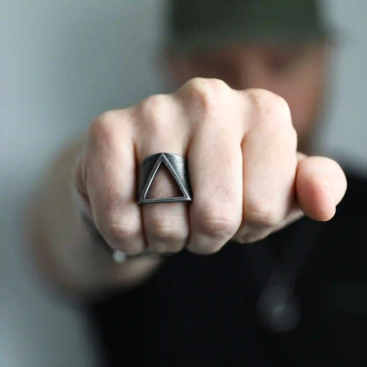 WorldNorse Vintage Valknut Triangle Cutout Biker Ring