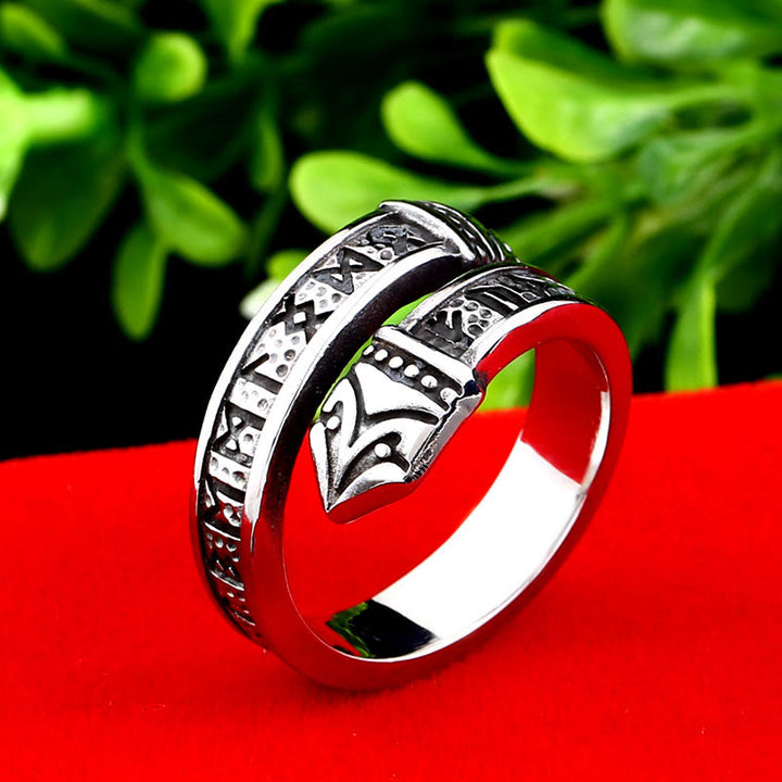 WorldNorse Double Dragon Head With Rune Ring