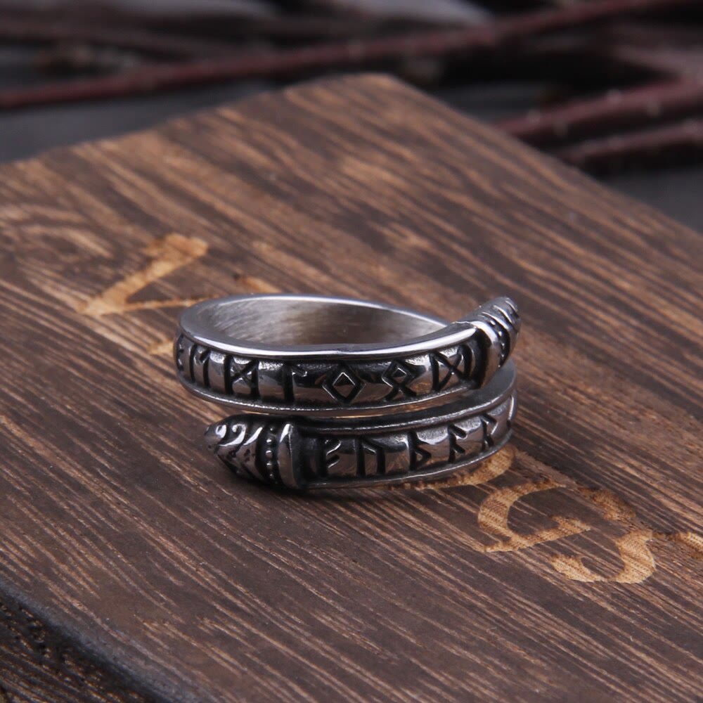 WorldNorse Double Dragon Head With Rune Ring