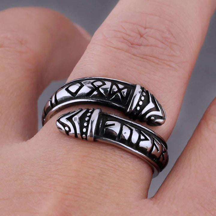 WorldNorse Double Dragon Head With Rune Ring