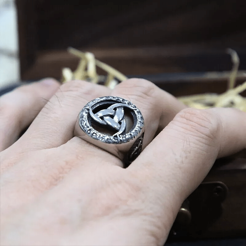 WorldNorse Triple Horn of Odin Ring