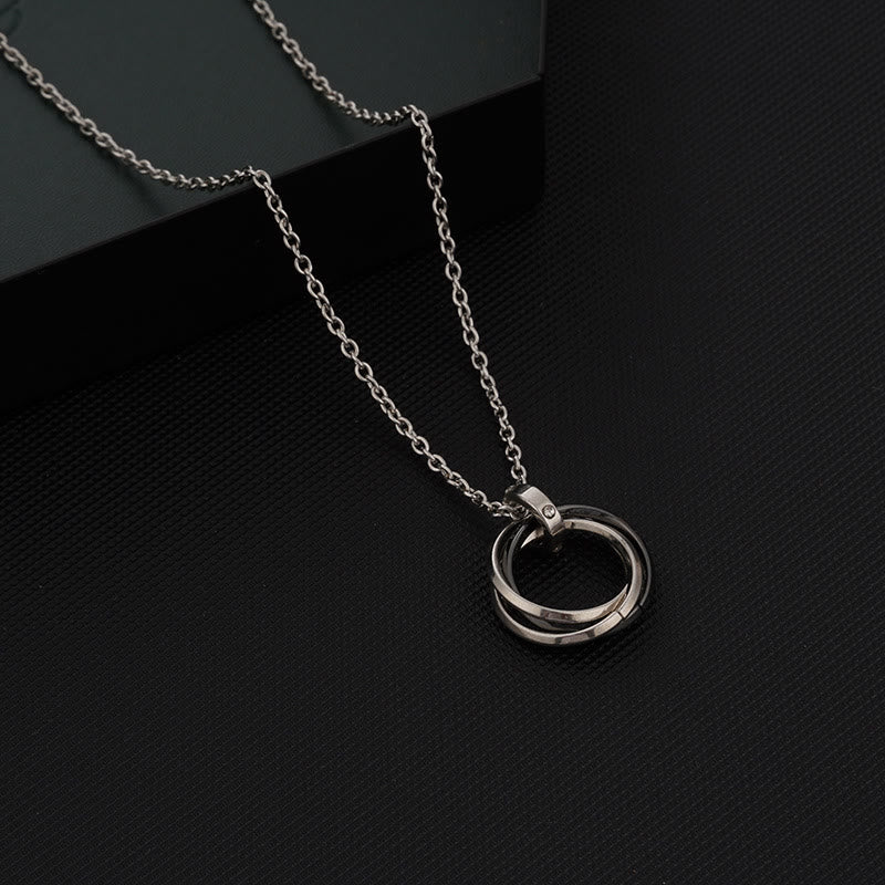 WorldNorse Three Interlocking Circle Ring Necklace