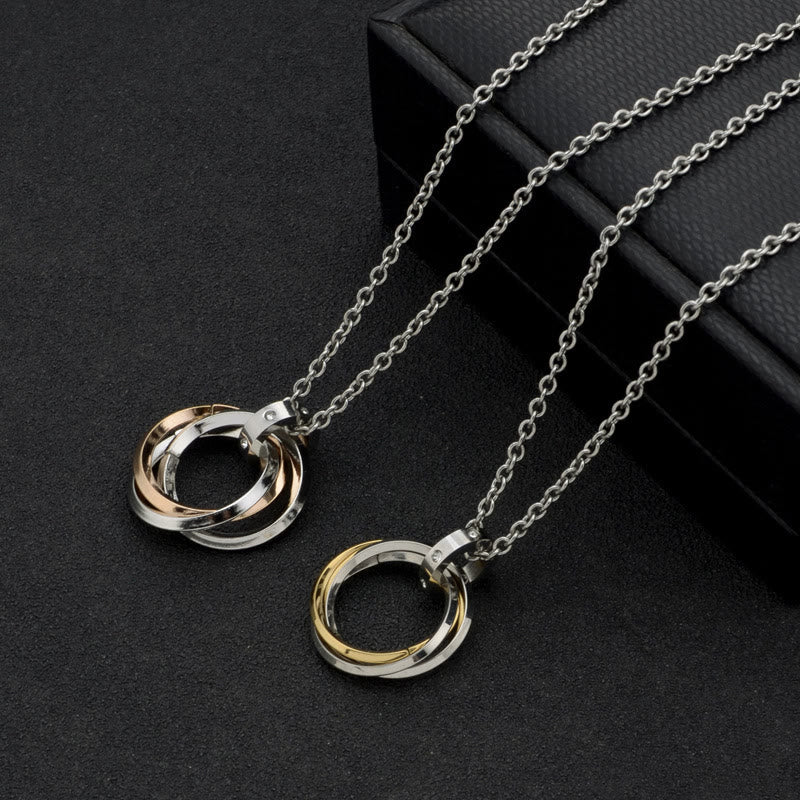 WorldNorse Three Interlocking Circle Ring Necklace