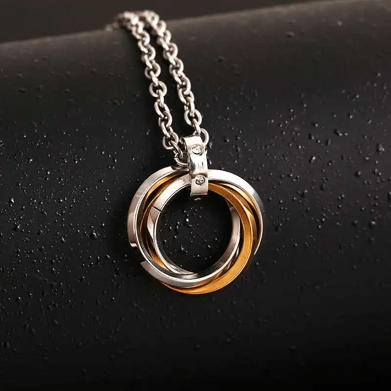 WorldNorse Three Interlocking Circle Ring Necklace