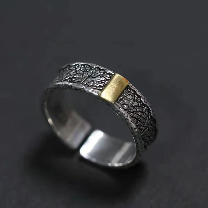 WorldNorse Guidance Gold Line Ring