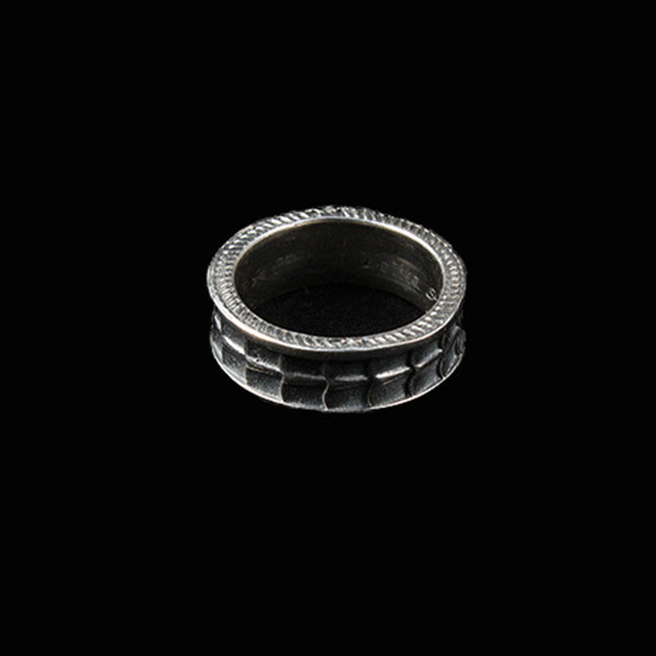 WorldNorse Retro Scale Texture Ring