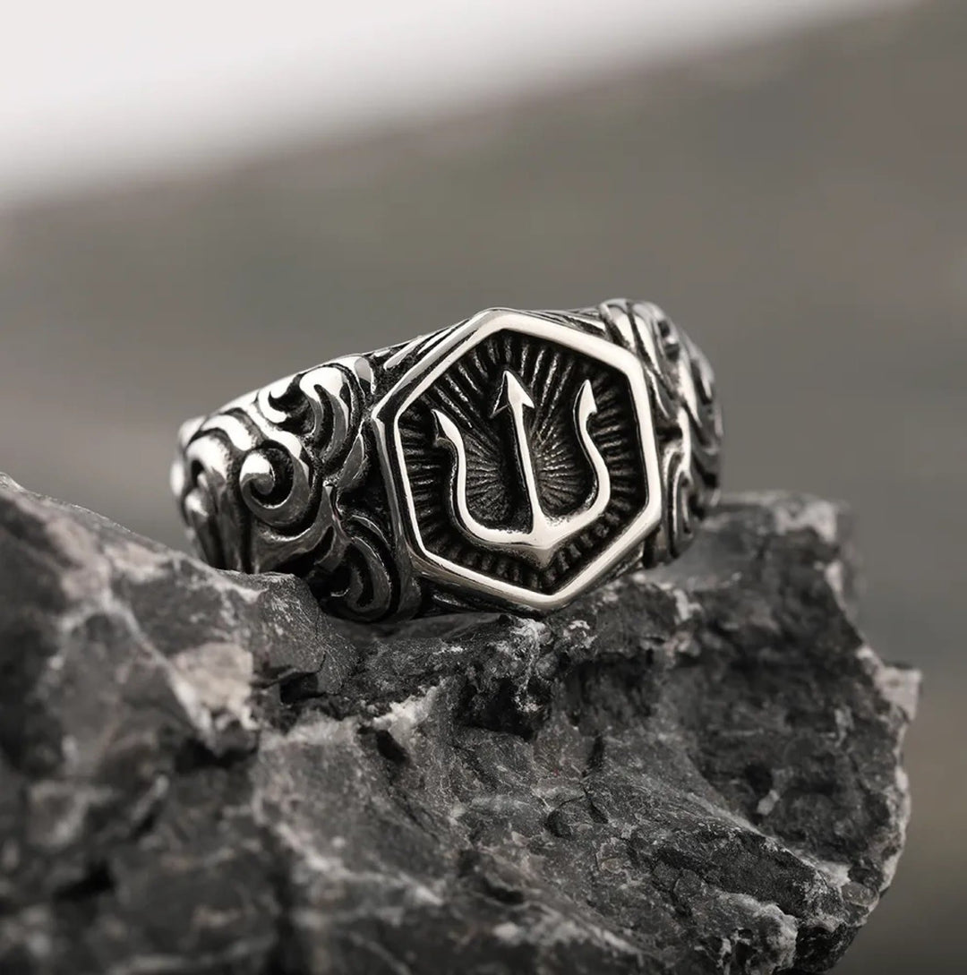 WorldNorse Poseidon Trident Battle Ring - image 5