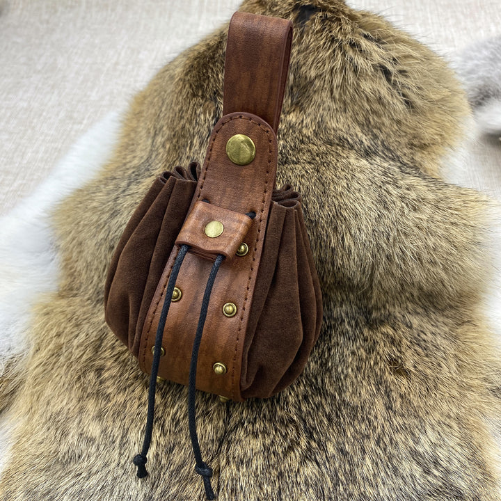 WorldNorse Rivet Accent Leather Belt Pouch Bag