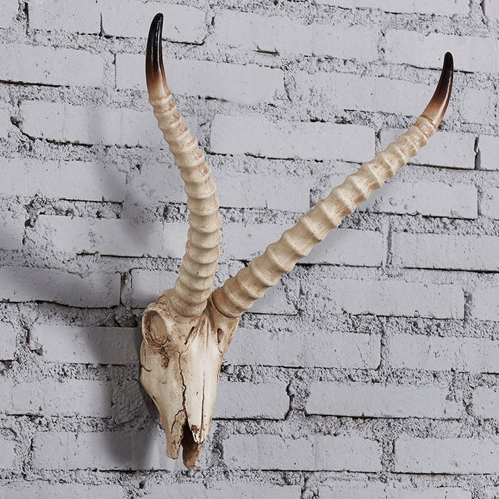 WorldNorse Resin Long Horn Animal Wall Sculpture