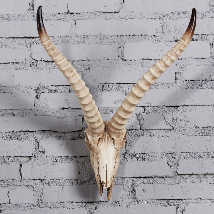 WorldNorse Resin Long Horn Animal Wall Sculpture