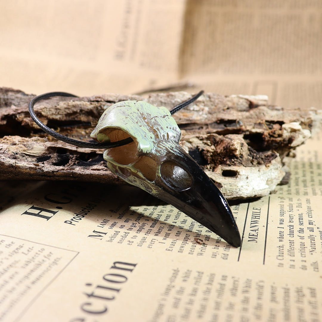 WorldNorse The Raven's Crow Skull Gothic Necklace