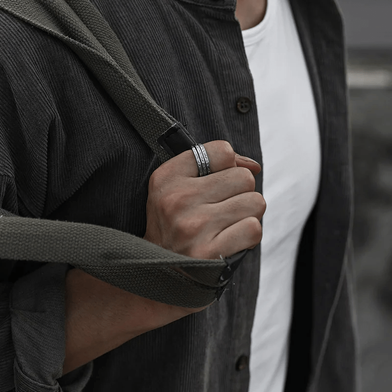 WorldNorse Hand Carved Leaf Pattern Ring