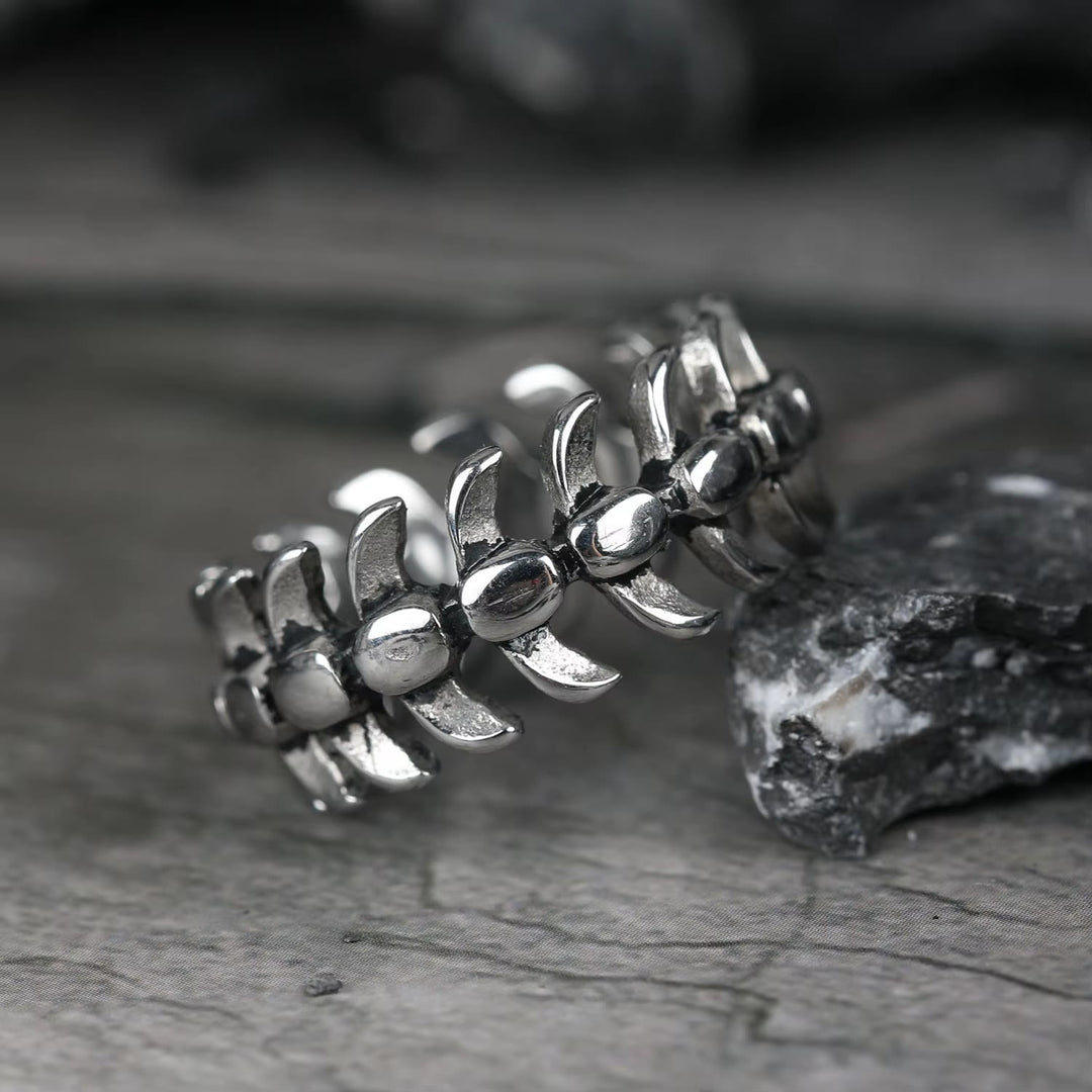 WorldNorse Gothic Retro Spine Fish Bone Ring