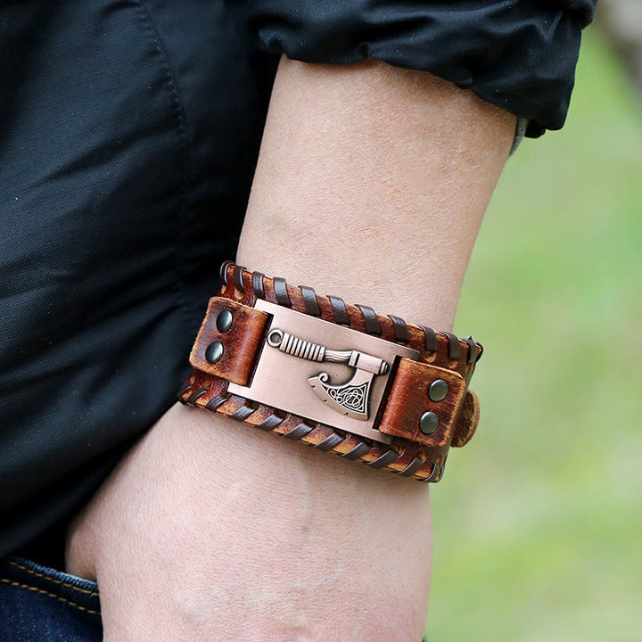 WorldNorse Viking Axe Norse Weapon Leather Bracelet