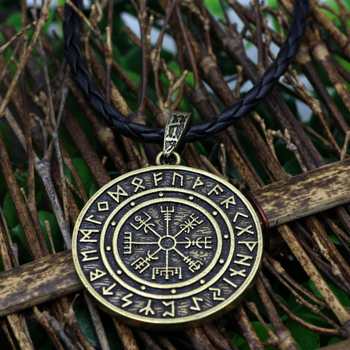 WorldNorse Vegvisir Rune Round Necklace