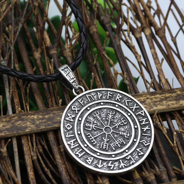 WorldNorse Vegvisir Rune Round Necklace