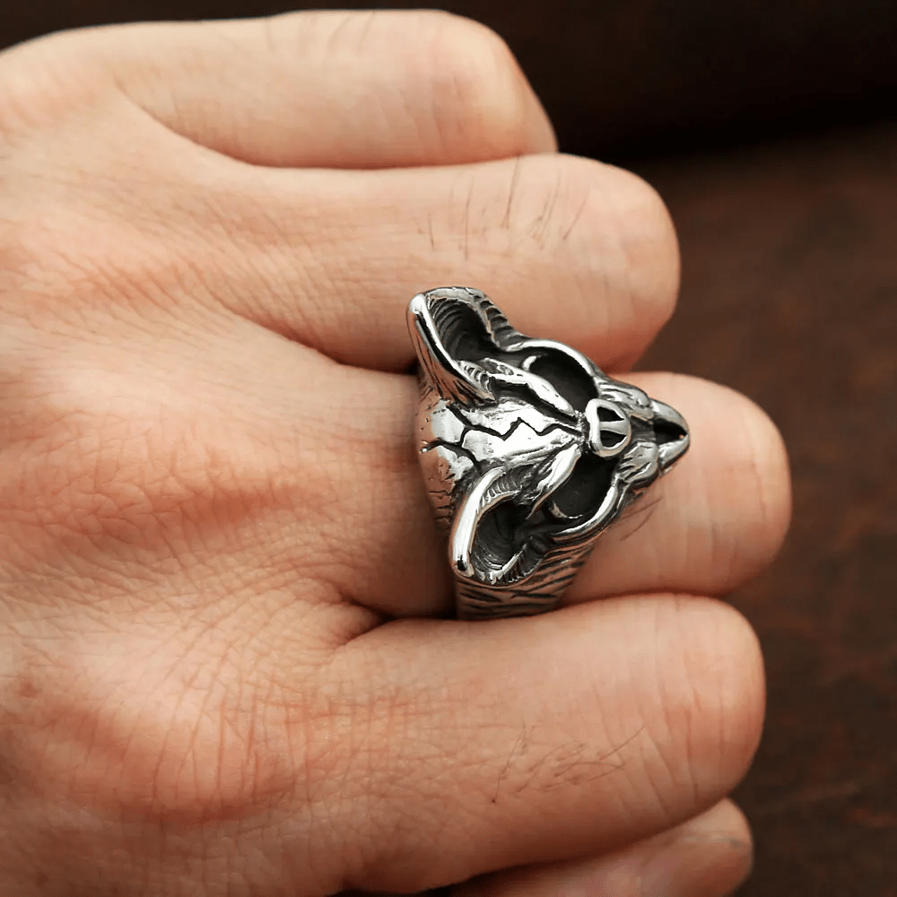 WorldNorse Bat Head Biker Ring