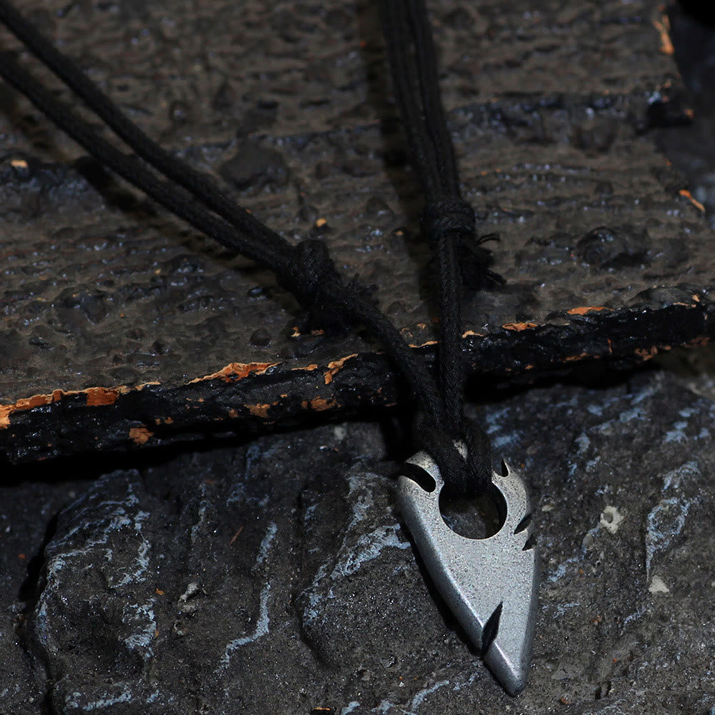 WorldNorse Unique Retro Arrowhead Necklace - image 2