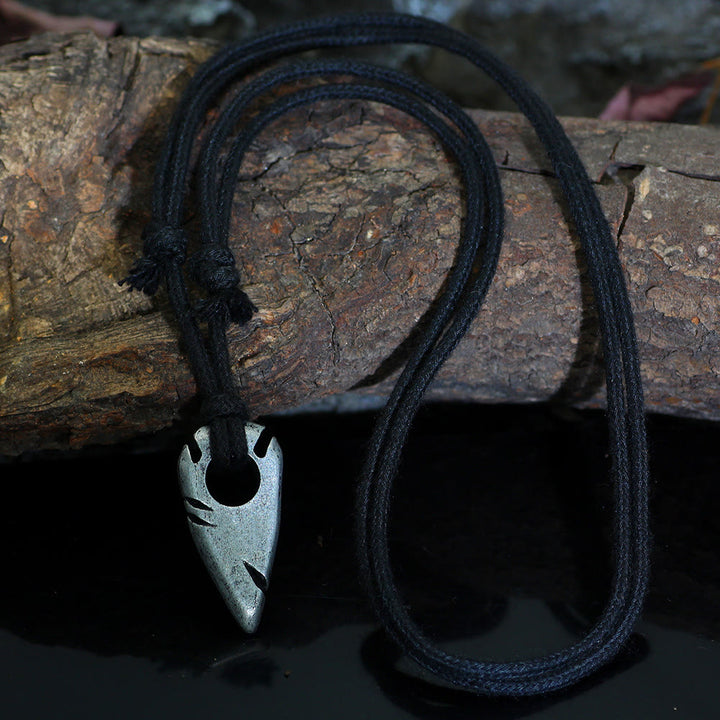 WorldNorse Unique Retro Arrowhead Necklace