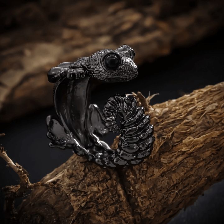 WorldNorse Lizard Shape Gun Black Ring