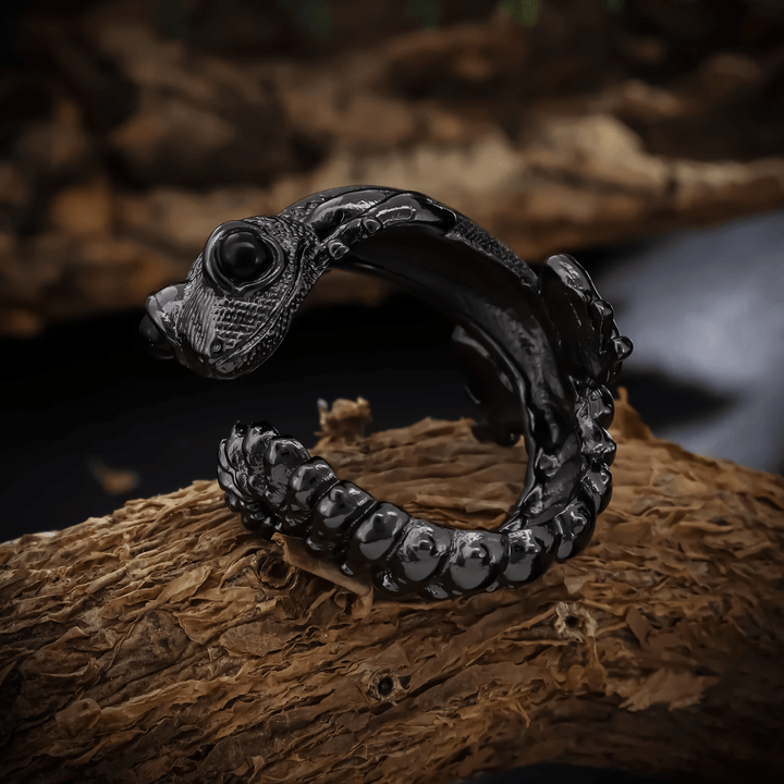 WorldNorse Lizard Shape Gun Black Ring